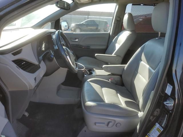 2019 Toyota Sienna XLE