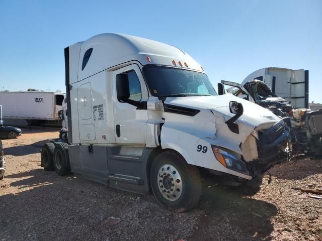 2020 Freightliner Cascadia 126