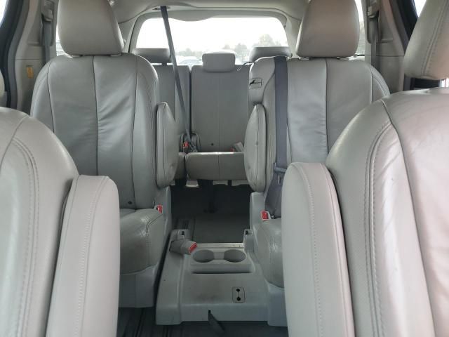 2011 Toyota Sienna XLE