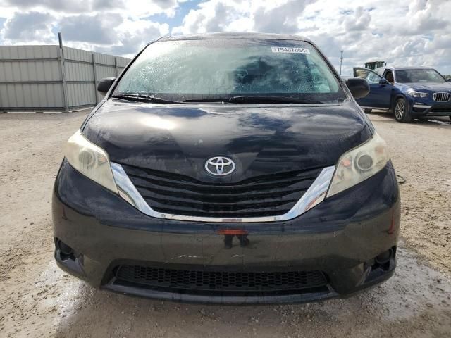 2011 Toyota Sienna LE