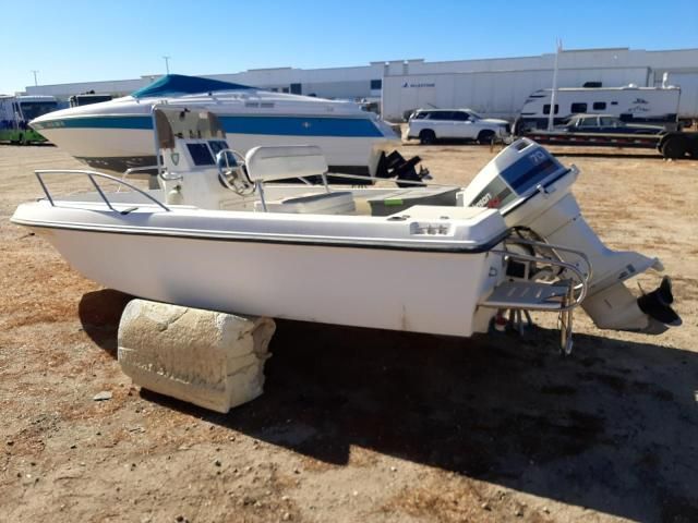 1996 Sunbird Boat