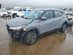 Nissan salvage cars for sale: 2021 Nissan Kicks SV