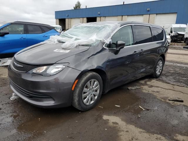 2020 Chrysler Voyager L