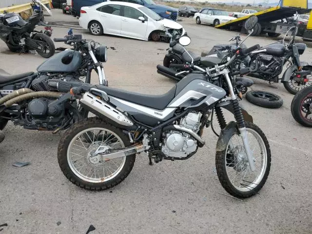 2025 Yamaha XT250