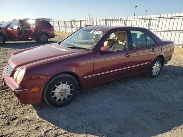 2001 Mercedes-Benz E 320