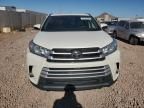 2017 Toyota Highlander SE