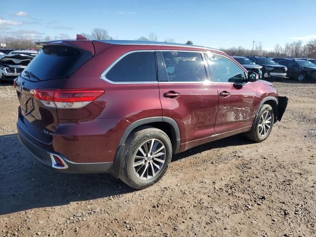 2017 Toyota Highlander SE