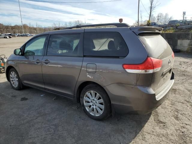 2014 Toyota Sienna LE