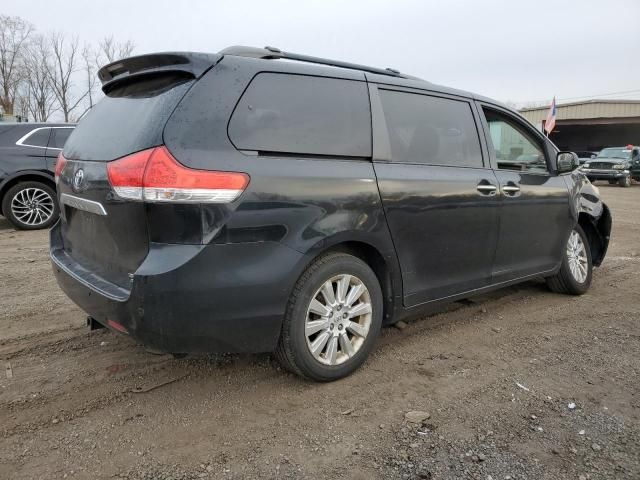 2011 Toyota Sienna XLE