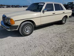 Mercedes-Benz 240-Class Vehiculos salvage en venta: 1982 Mercedes-Benz 240 D