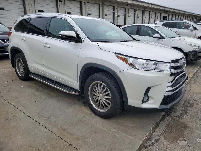 2017 Toyota Highlander SE