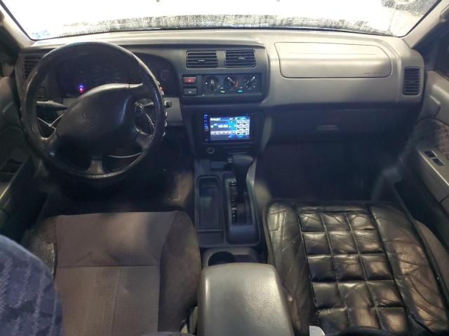 2000 Nissan Xterra XE