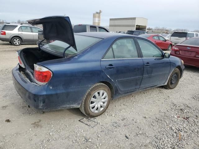 2005 Toyota Camry LE