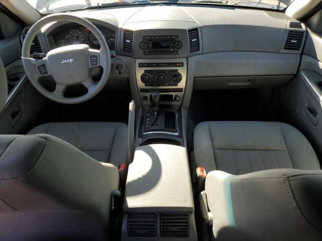 2005 Jeep Grand Cherokee Laredo