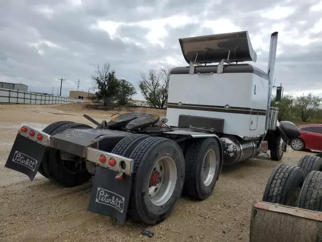 1998 Peterbilt 379