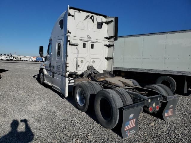 2015 Freightliner Cascadia 125