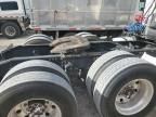 2006 Mack 600 CXN600