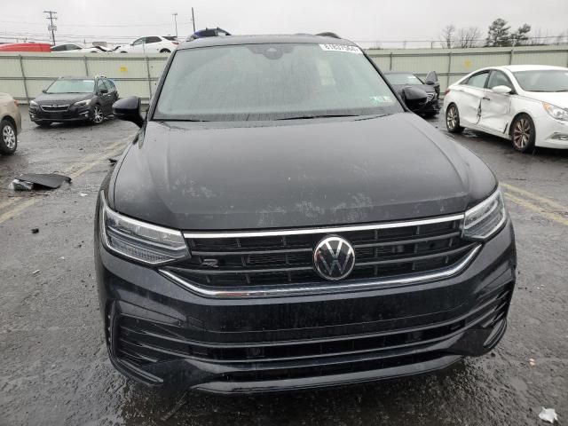 2023 Volkswagen Tiguan SE R-LINE Black