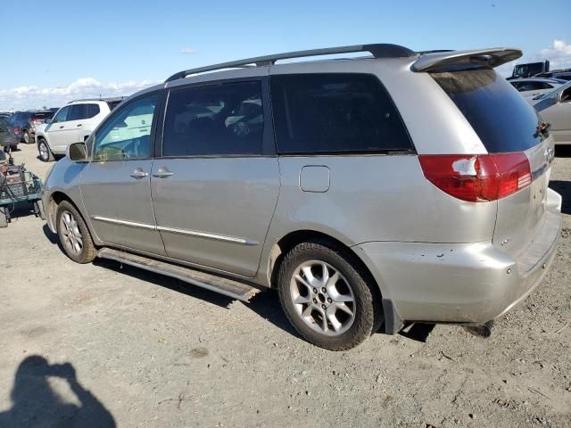 2005 Toyota Sienna XLE