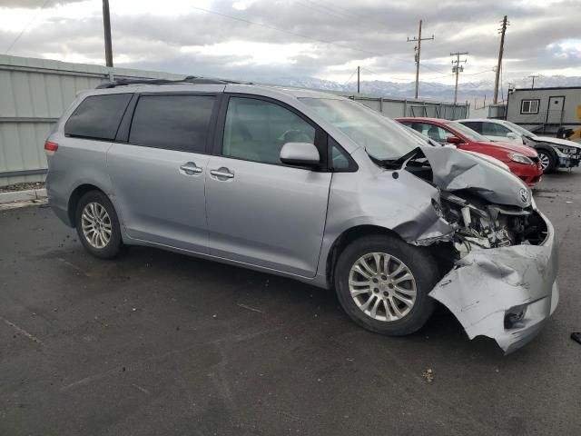 2013 Toyota Sienna XLE