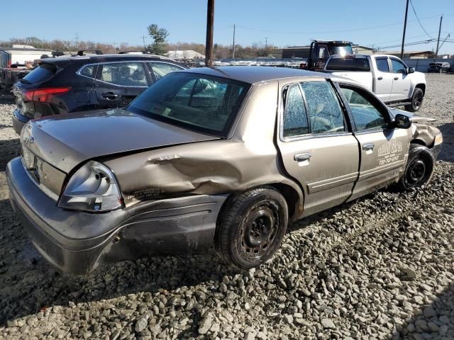 2003 Ford Crown Victoria