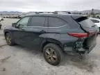 2023 Toyota Highlander Hybrid Bronze Edition