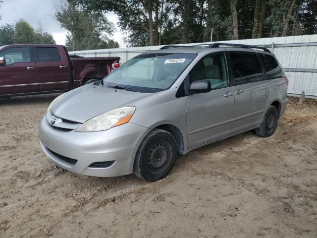 2009 Toyota Sienna CE