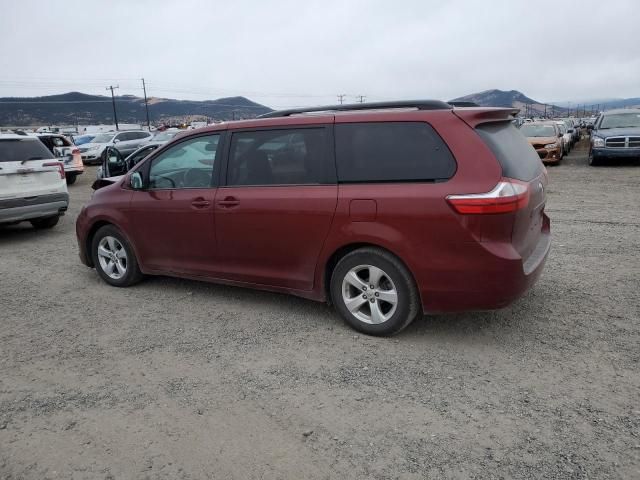 2015 Toyota Sienna LE