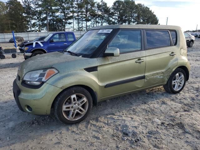 2011 KIA Soul +