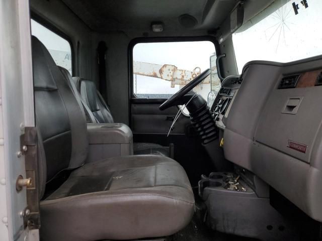 2006 Kenworth Construction T300