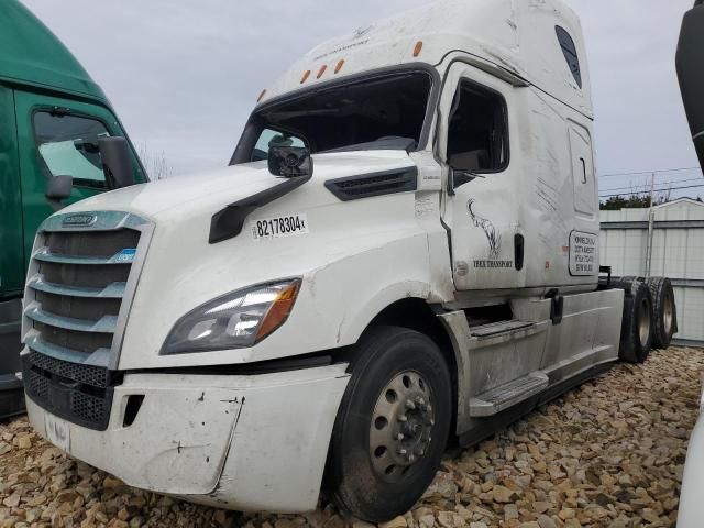 2019 Freightliner Cascadia 126