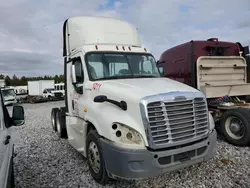 Salvage trucks for sale at Memphis, TN auction: 2014 Freightliner Cascadia 125