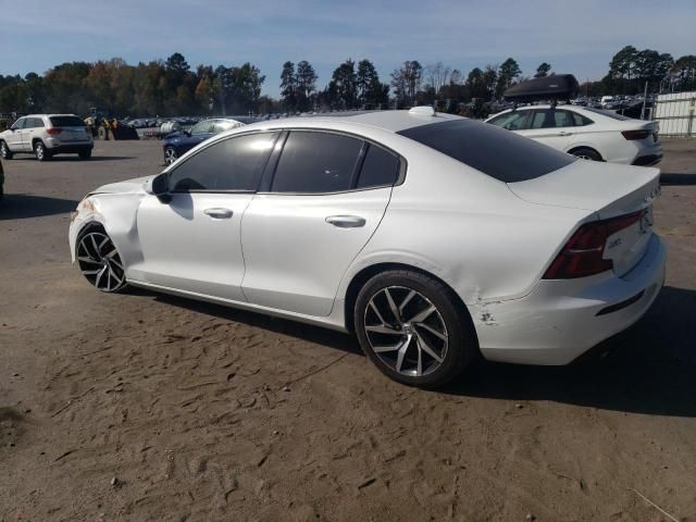 2020 Volvo S60 T5 Momentum