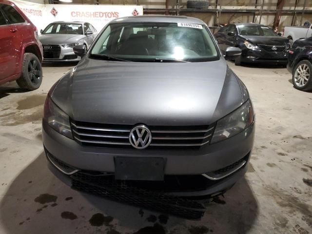 2013 Volkswagen Passat SE