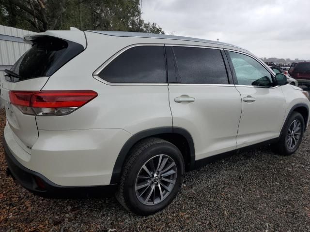 2019 Toyota Highlander SE