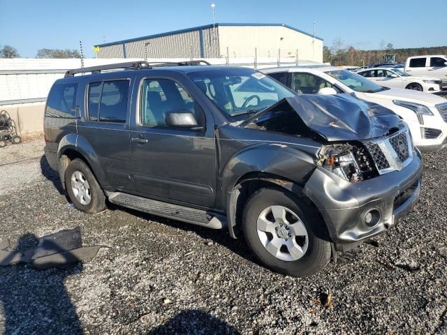 2005 Nissan Pathfinder LE