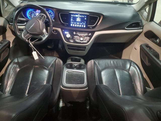 2017 Chrysler Pacifica Touring L Plus