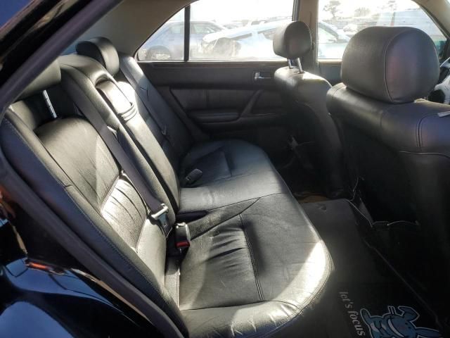 1999 Infiniti Q45 Base