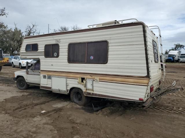 1985 Toyota Pickup Commercial / Camper RN55