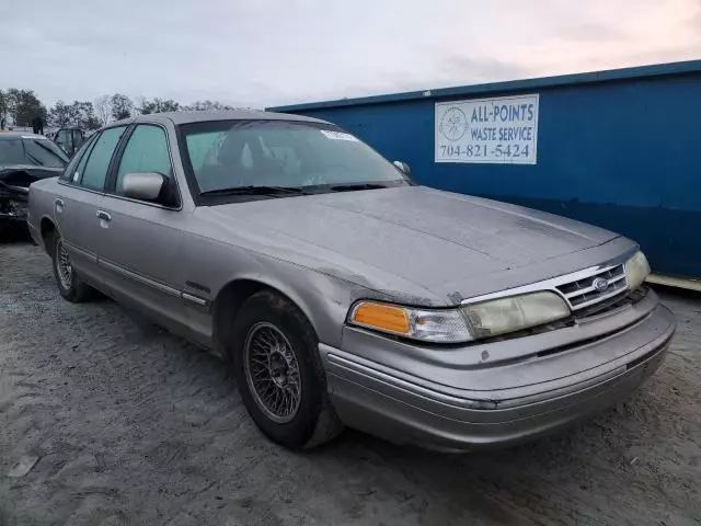 1995 Ford Crown Victoria LX