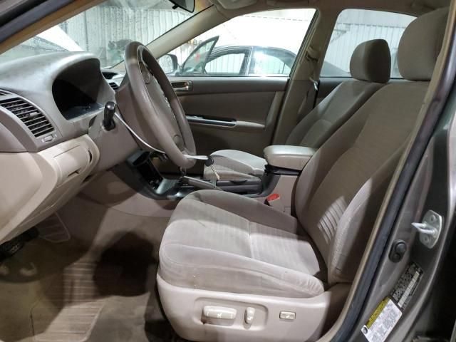 2005 Toyota Camry LE