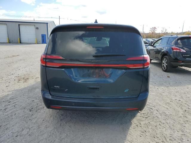 2022 Chrysler Pacifica Hybrid Limited