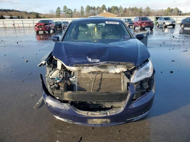 2013 Chrysler 200 Touring