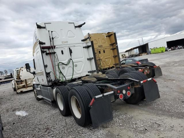 2019 Freightliner Cascadia 125