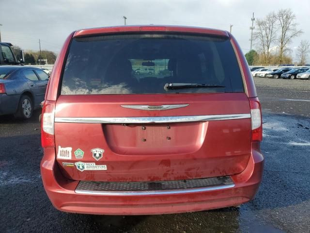 2012 Chrysler Town & Country Touring