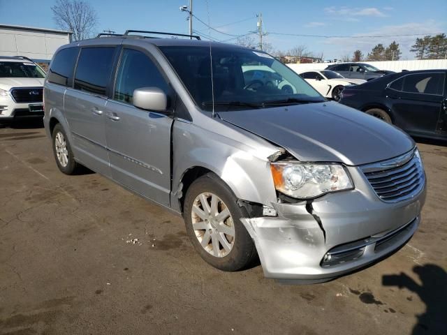 2016 Chrysler Town & Country Touring