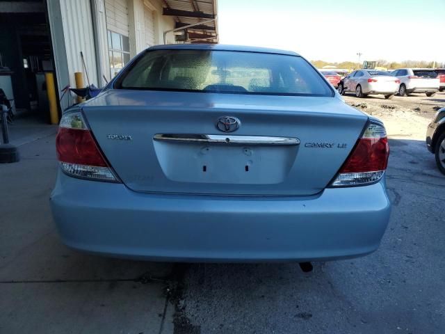 2005 Toyota Camry LE