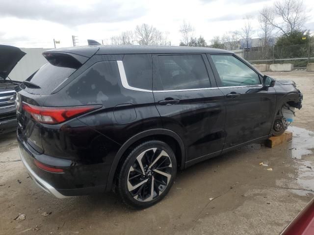 2022 Mitsubishi Outlander SE