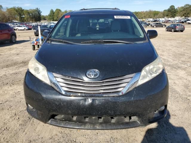 2015 Toyota Sienna XLE