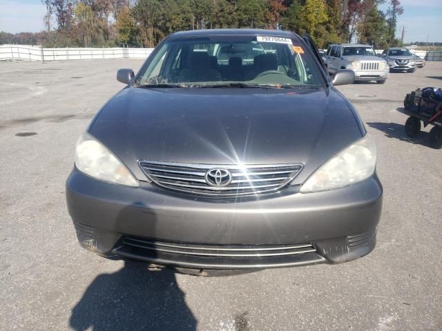 2005 Toyota Camry LE